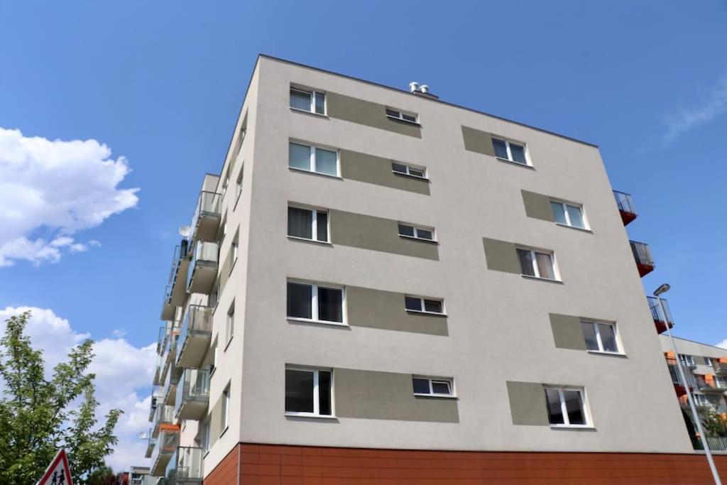Apartment Hurka - 15 Min Do Centra, Garaz Praha Exteriér fotografie