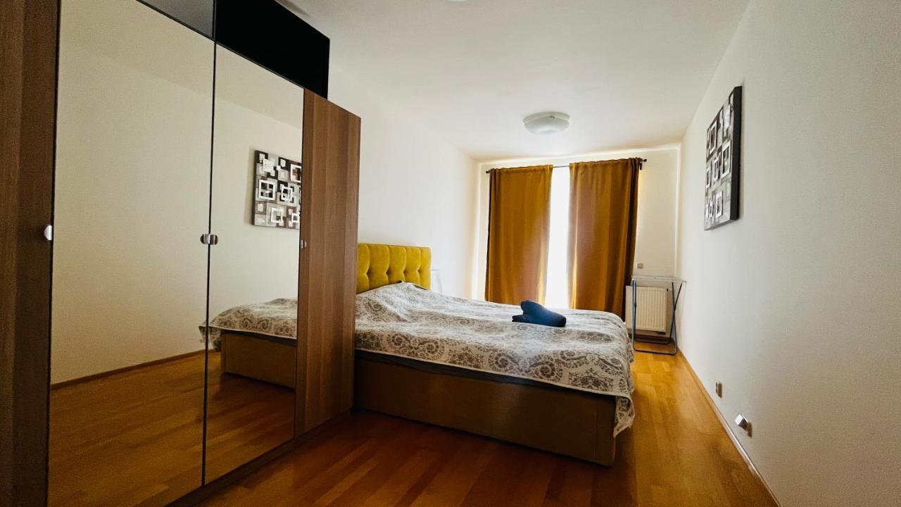 Apartment Hurka - 15 Min Do Centra, Garaz Praha Exteriér fotografie